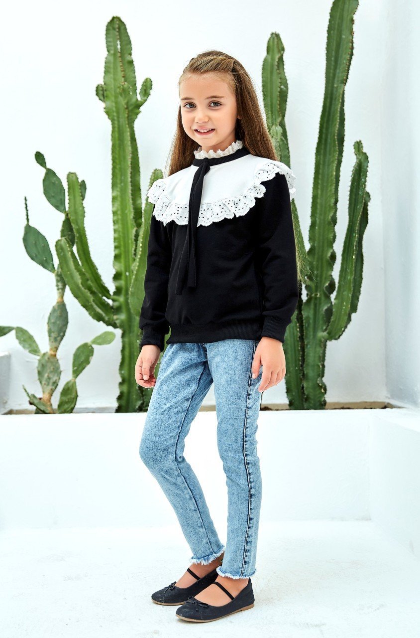 Casual Collection Jeans and Blouse Black Color