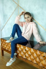 Casual Model with Decorative Zipper Pink Color